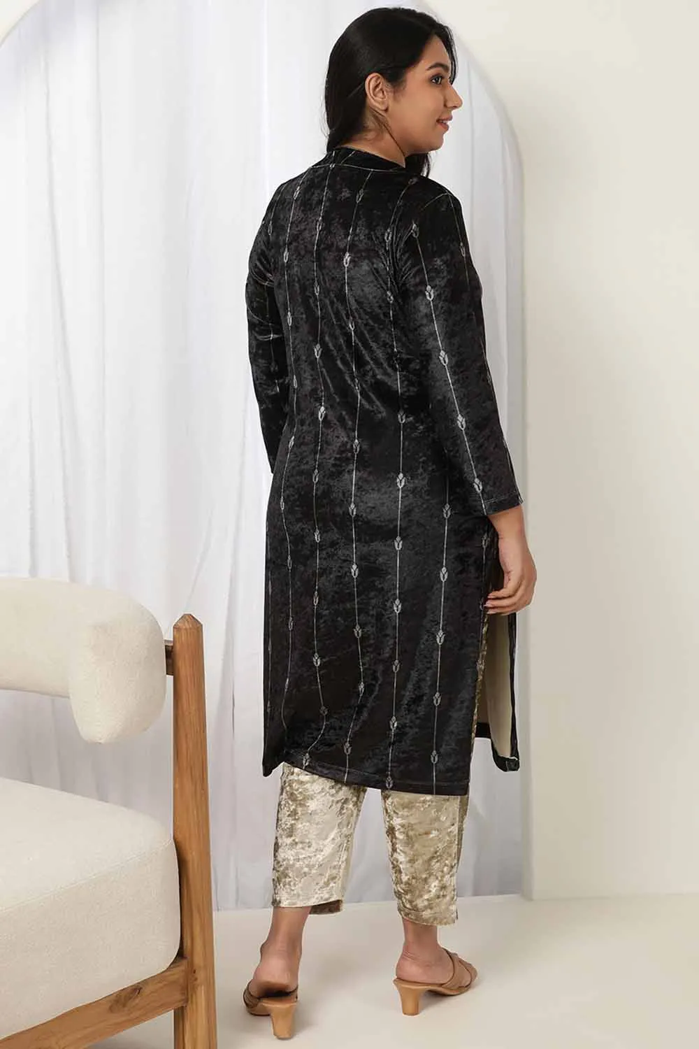 Black Printed Velvet V Neck Kurta