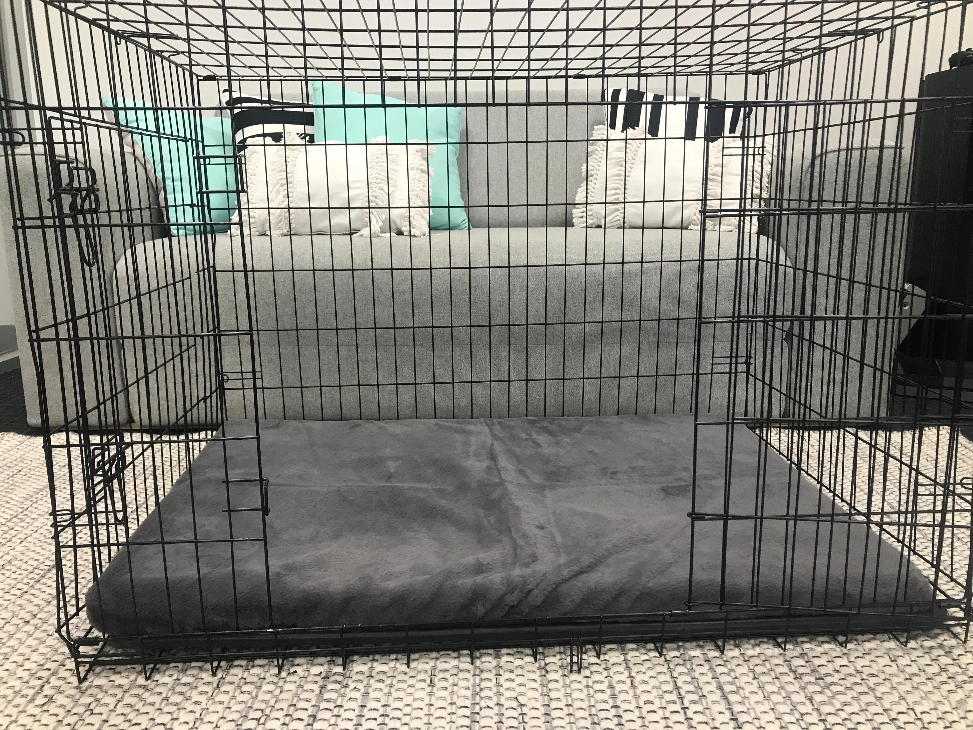 Charcoal Faux Fur Crate Mat