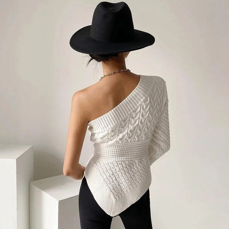 Clepa One shoulder sweater