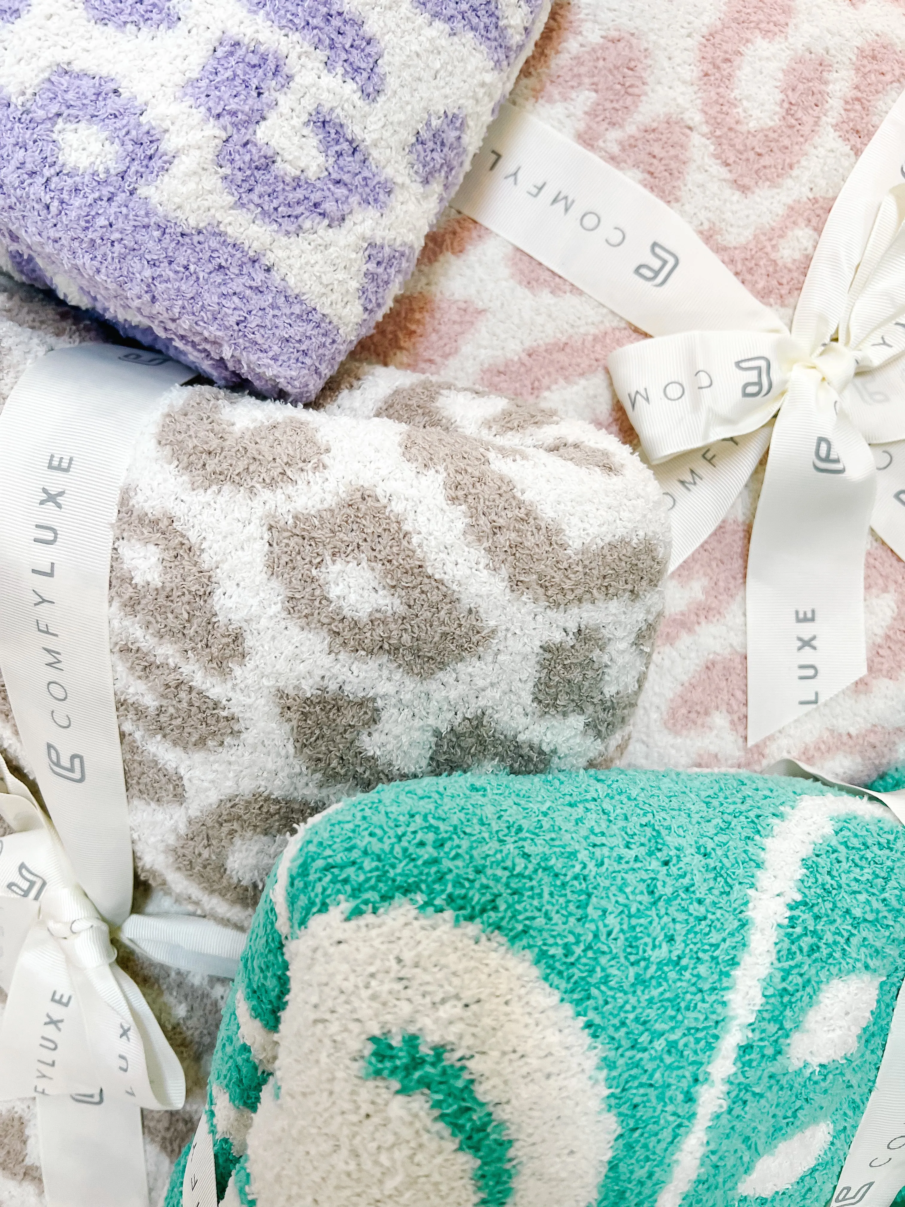 Comfy Luxe Blankets