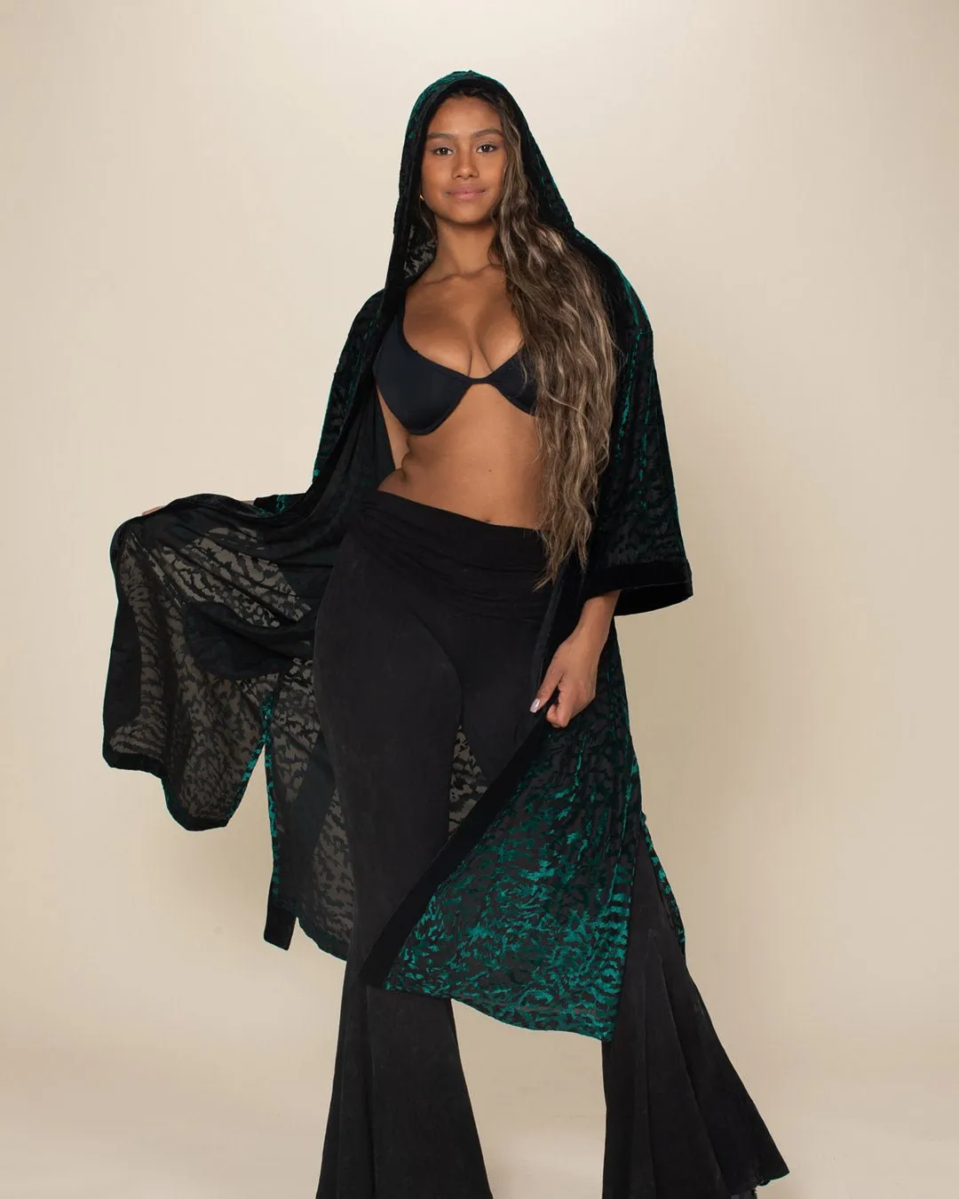 Emerald Tiger Hooded Burnout Velvet Kimono | Women's