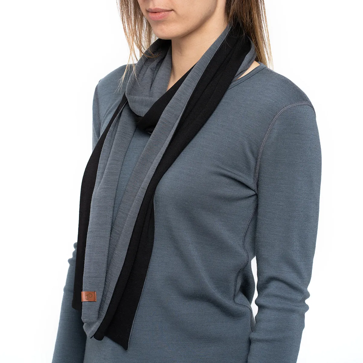 MENIQUE 100% Merino Wool Womens Scarf Black/Perfect Grey