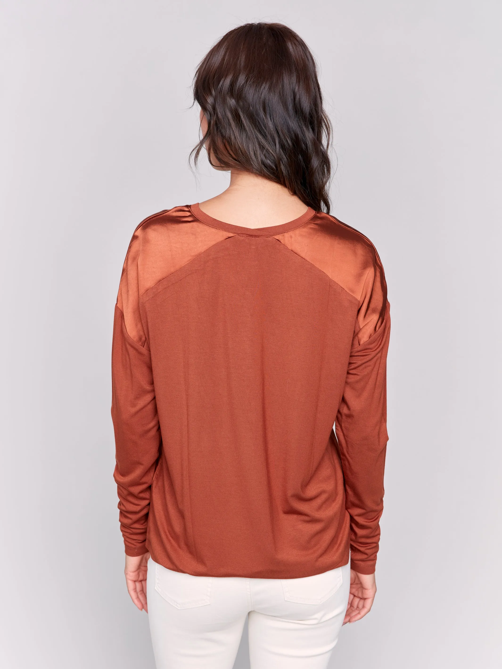 SATIN FRONT LS V-NECK TOP