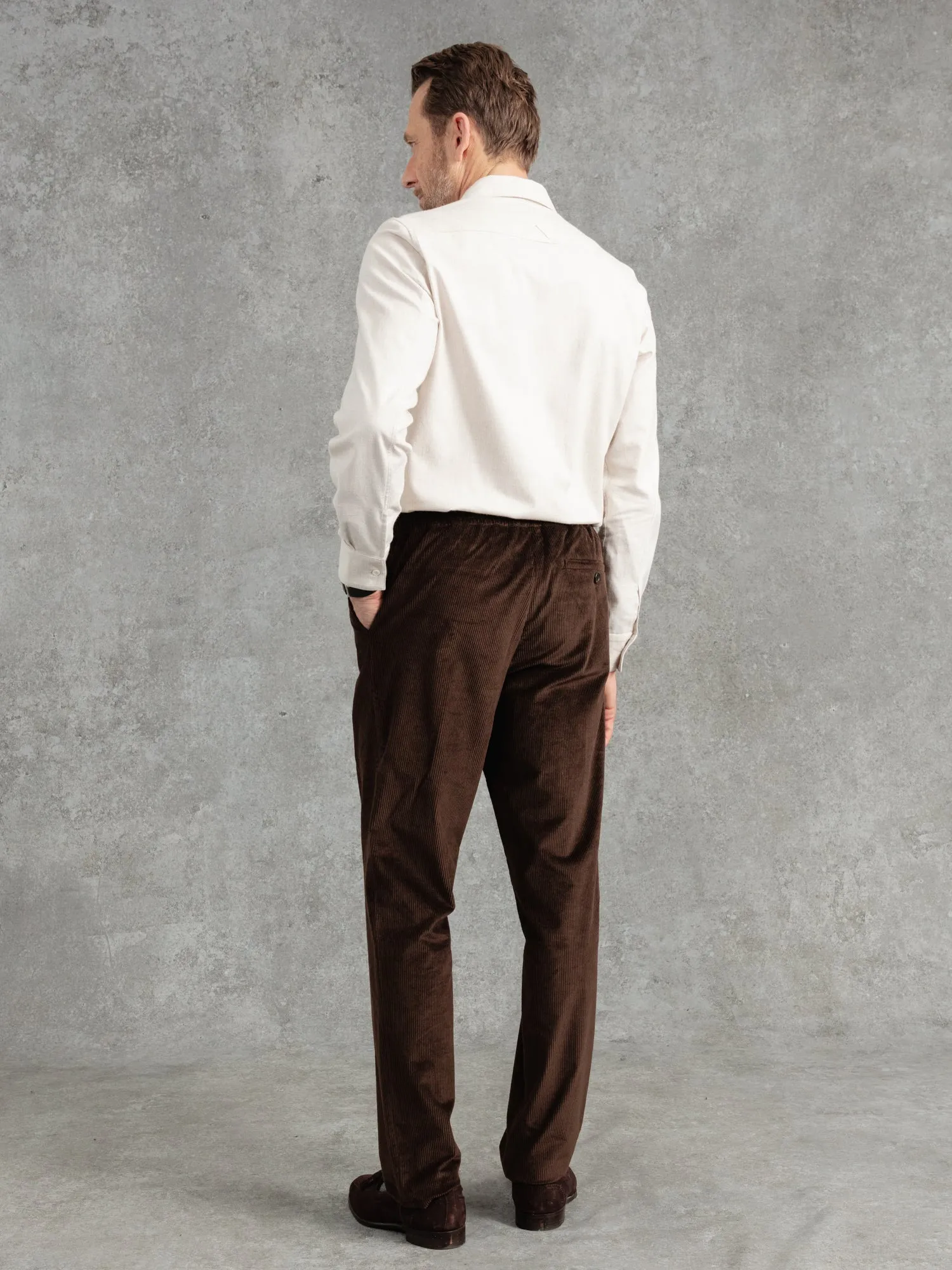 The Cashmere Cord Drawstring Trousers - Bark