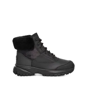 Ugg Women's Yose Fluff V2 in Black